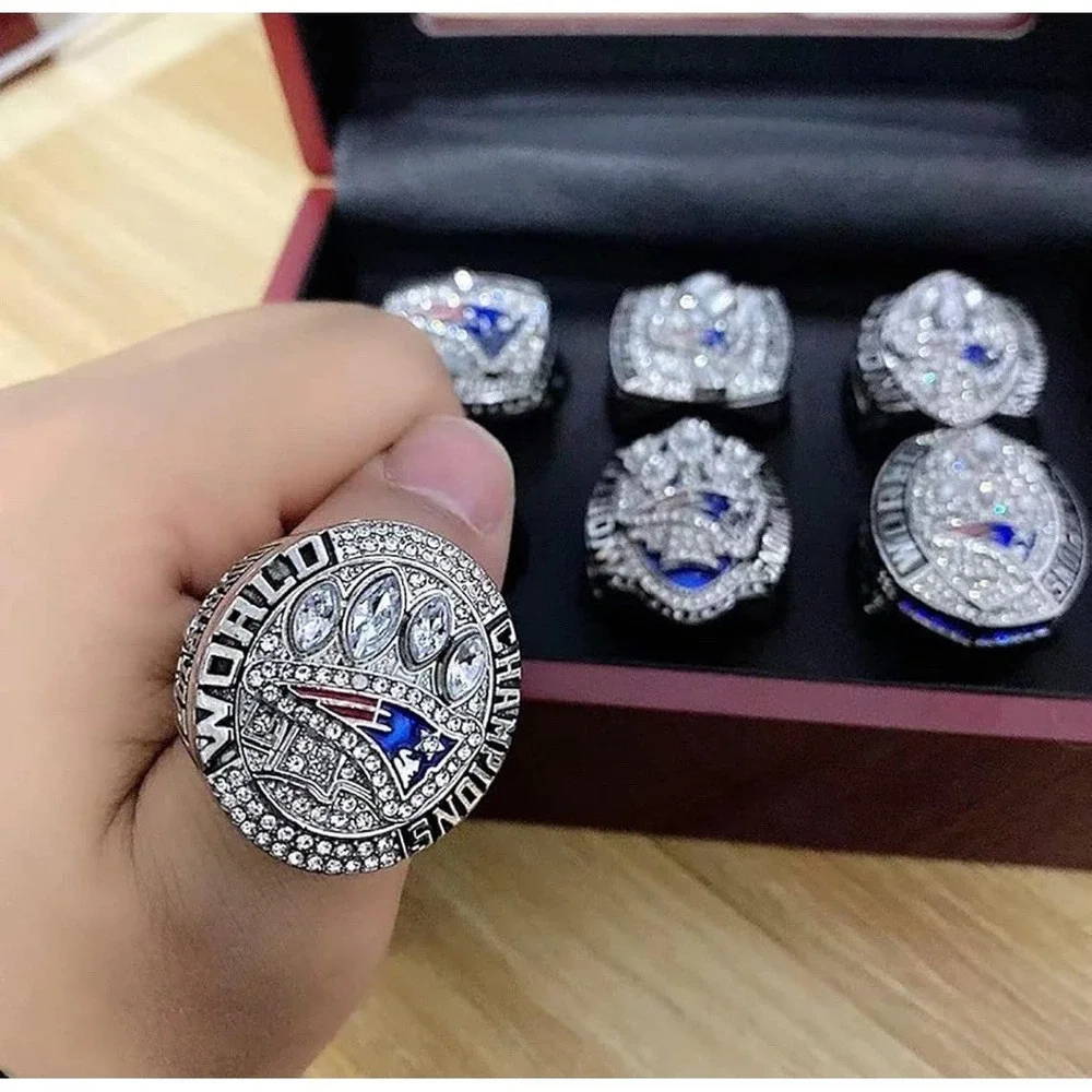 Championship New England Patriots Ring size 11 Commemorative Set